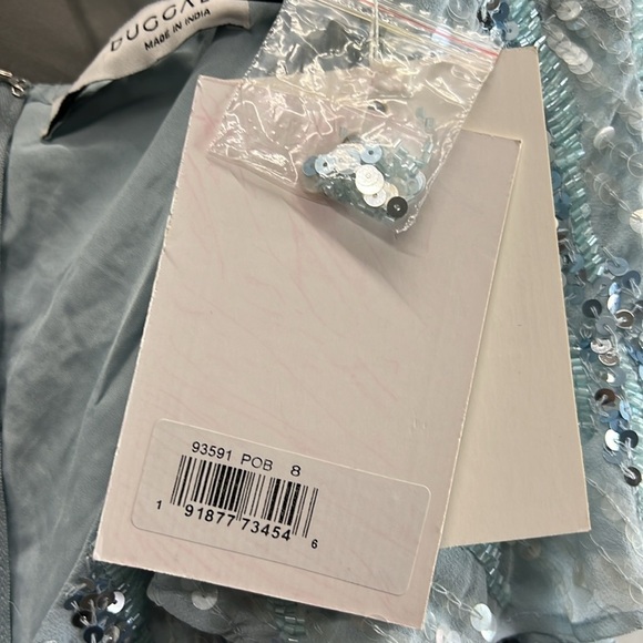 Mac Duggal 93591 NWT SEQUINED V NECK FLUTTER SLEEVE TEA LENGTH DRESS - Picture 11 of 12